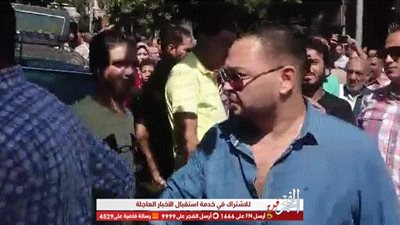 أحمد رزق يشارك في صلاة الجنازة على الراحل طلعت زكريا (فيديو)