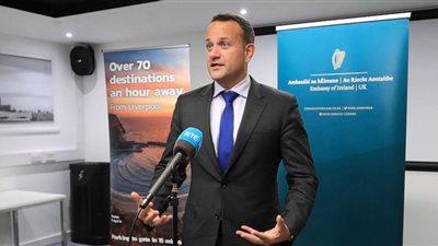 الاتحاد الأوروبي وبريطانيا يستعدان لمحادثات جديدة بعد اجتماع جونسون وفارادكار