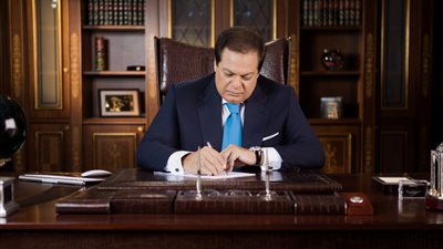 أبو العينين يهنئ آبي أحمد: حل أزمة سد إثيوبيا ستستحق عنه جائزة نوبل فى السلام للمرة الثانية 