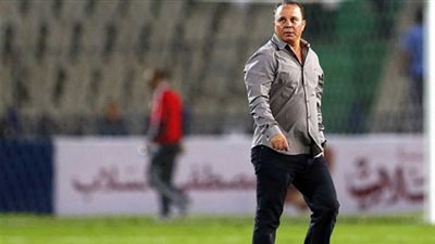 شوقي غريب يدرس إراحة طاهر محمد طاهر أمام جنوب إفريقيا 