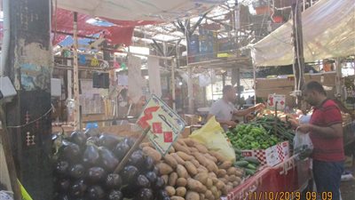 أسعار الفاكهة والخضروات اليوم الأحد بالبحر الأحمر 