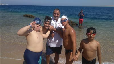 انطلاق فعاليات تدريبات سباحين المنتخب العربي لعبور المانش بالغردقة (صور)