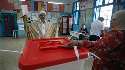 الطريق إلى قرطاج| كيف استعدت تونس لليلة الحسم بين القروي وسعيد؟