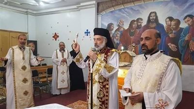 مطران كاثوليك سوهاج يزور كنيسة القديسة ريتا بطما