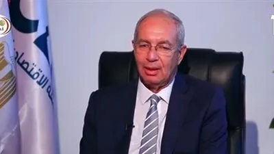 رئيس المنطقة الاقتصادية للقناة: الانتهاء من الاتفاق مع موانئ دبي نهاية العام