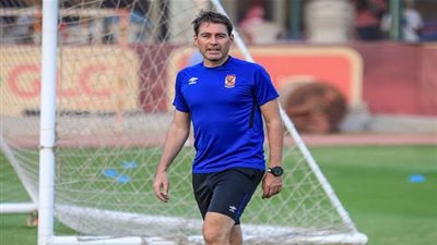 فايلر يستقر على مهاجم الأهلي في القمة