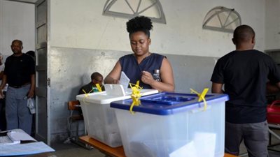 موزمبيق تصوت في انتخابات محفوفة بالمخاطر