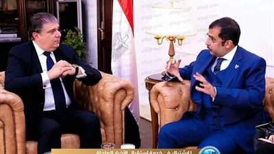 تعاون بين 'الوطنية للإعلام' ومركز الاتصال الوطني البحريني 