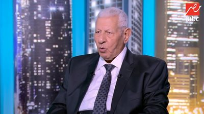 مكرم أحمد: مهما حاول الإخوان لن يستطيعوا خدش أيقونة الجيش (فيديو)