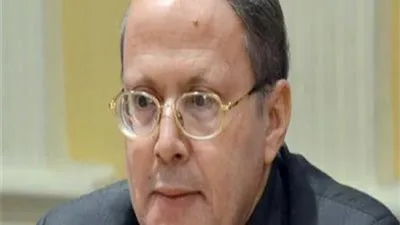 عبد الحليم قنديل ساخرا: الجيش القطري خامس أقوى جيش في قطر (فيديو)