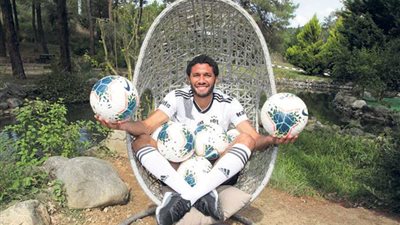 مدرب بشكتاش يفكر في إشراك النني مدافع