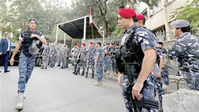 بيروت تشهد مظاهرات حاشدة احتجاجا على تردي الأوضاع المعيشية