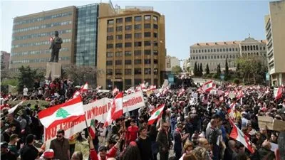 ناشطون بلبنان يدعو إلى إضراب عام احتجاجا على الأوضاع المعيشية... الجمعة