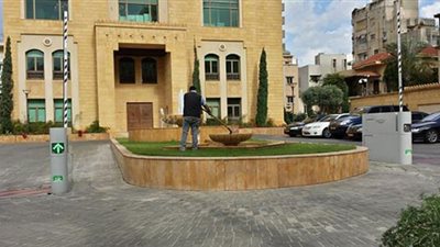 سفارة المملكة في لبنان تخصص فندق لجمع المواطنيين تمهيدا للمغادرة 