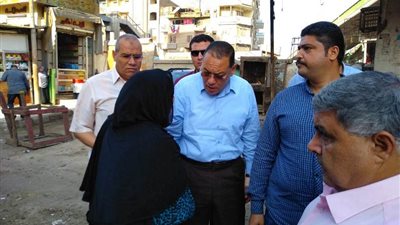 شاهد.. محافظ الشرقية يقود حملة مكبرة لإزالة المحلات المقامة أسفل الكوبري الجديد بمنطقة 