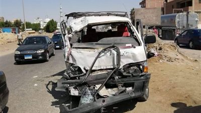 عاجل.. إصابة ١١ شخصا في تصادم بطريق السويس - الإسماعيلية