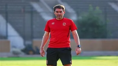 رينيه فايلر يطمئن على 3 إصابات في الأهلي