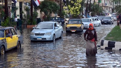 استمرار سقوط الأمطار.. الأرصاد: طقس الغد قارس البرودة ودرجة الحرارة تصل لـ 7