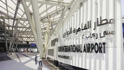 عاجل.. وزير الطيران يصدر قرارا بغلق صالة 2 بمطار القاهرة
