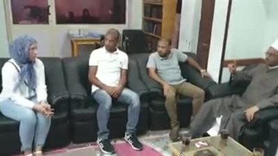 سائحة ألمانية تعتنق الإسلام بالغردقة (صور) 