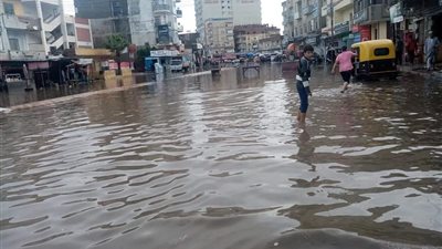 الأمطار تغرق المنازل وتحاصر المدارس بالبحيرة (صور)