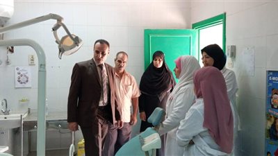 ضمن مبادرة الرئيس للكشف المبكر عن ضعف وفقدان السمع.. وكيل صحة سوهاج يتفقد عدد من المقرات 
