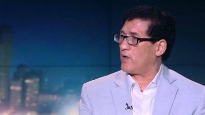 خبير استراتيجي: قطر تنفق أموالاً طائلة لشراء فضائيات عالمية