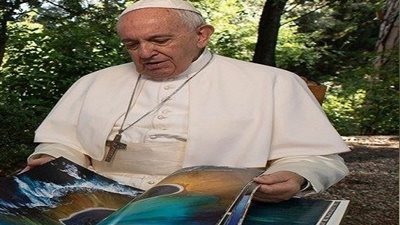 الفاتيكان يصدر كتابا جديدا للبابا فرنسيس بعنوان 