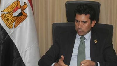 وزير الرياضة يهنيء الإسماعيلي على الفوز في البطولة العربية 