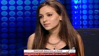 بفستان أحمر.. جميلة عوض تخطف الأنظار في مهرجان الشارقة السينمائي الدولي للأطفال والشباب