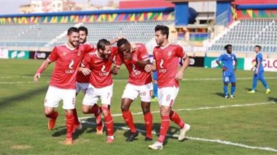 الأهلي يحسم مصير 4 لاعبين