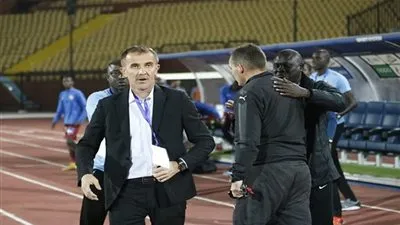 آخر اخبار الزمالك اليوم الجمعة مباشر ٢٥ أكتوبر.. واقعة ميتشو تتصدر وجروس يثير الرعب في ميت عقبة