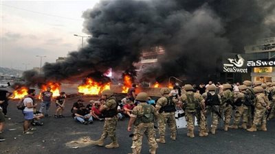 عاجل.. الإعلام اللبناني: قطع الطريق الدولية بين طرابلس وعكار بشمال لبنان