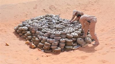 الفرق الهندسية للقوات اليمنية تفجر 3 آلاف لغم حوثي