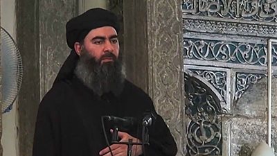 مفاجأة.. هذا ما كان يفعله أبو بكر البغدادي قبل نومه