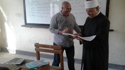 رئيس أزهرية الإسكندرية يتابع انتظام الدراسة بعد اعتدال الأحوال الجوية 