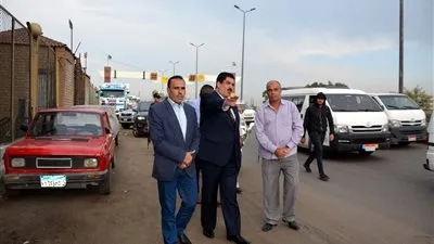 محافظ القليوبية: مراجعة أنظمة الصرف بالطريق الحر والنقاط الساخنة والأنفاق 