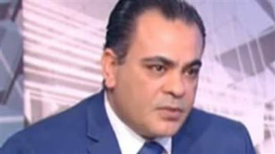 خبير مالي يكشف تأثير تراجع أسعار الدولار على الاستثمارات الأجنبية في البورصة