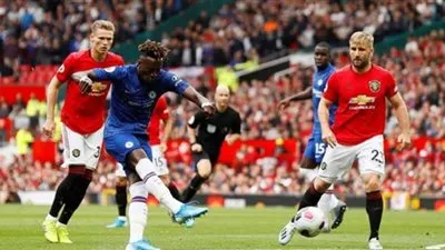 قمة ساخنة بين تشيلسي ومانشستر يونايتد في كأس الرابطة