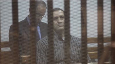 تأجيل محاكمة علاء وجمال مبارك في 