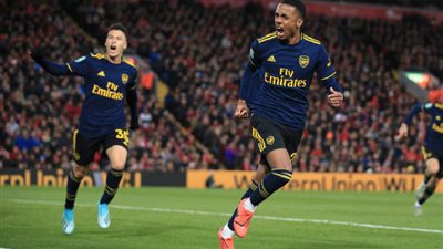 الحرب مستمرة.. ويلوك يضيف الخامس لأرسنال في شباك ليفربول 