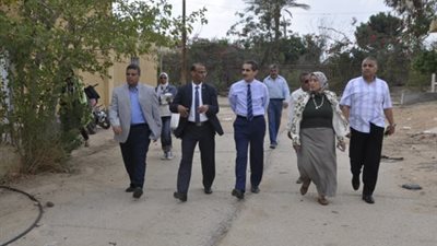 رئيس جامعة القناة يتابع تجهيزات مباني كلية العلاج الطبيعي