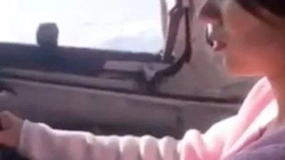 فيديو فضيحة من داخل قمرة قيادة طائرة روسية