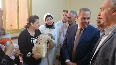 فحص ١٤٨٠ طفلا ضمن مبادرة ضعف السمع بالدقهلية