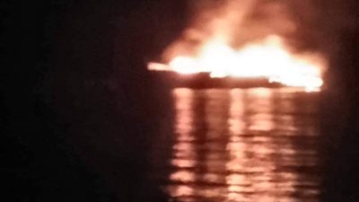 عاجل.. النيابة تخلي سبيل 3 غواصين من طاقم المركب المحترق بمرسى علم