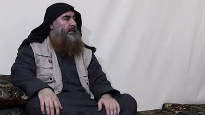 رأسه طارت بعيدا عن جسده.. الجيش الأمريكي يفرج عن صور جديدة لعملية قتل البغدادي