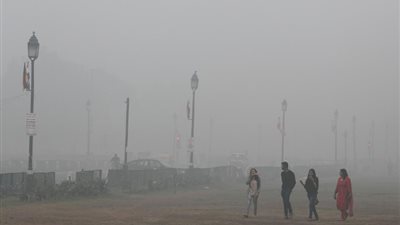 في محاولة لخفض تلوث الهواء.. العاصمة الهندية تطرد بعض السيارات