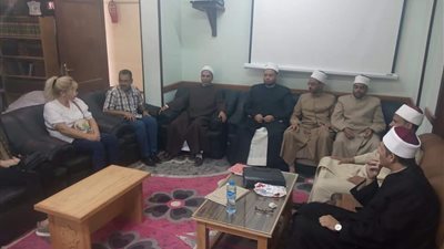 سائحتان تعتنقان الإسلام في البحر الأحمر: 