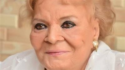 نادية لطفي في أحدث ظهور لها برفقة عائلة سمير غانم ورجاء الجداوي وبوسي شلبي (صور)