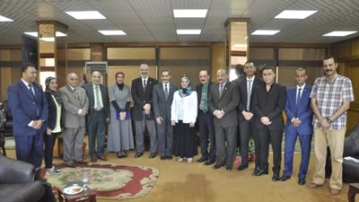 جامعه قناة السويس تستقبل وفد مجلس النقابة العامة للعلاج الطبيعي